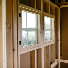 Chateau Coop - 8'x10' w/ Storage