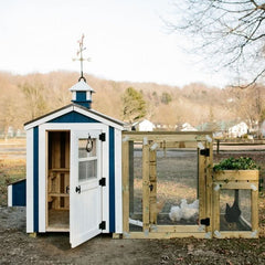 Charming Coop - 4' x 4'