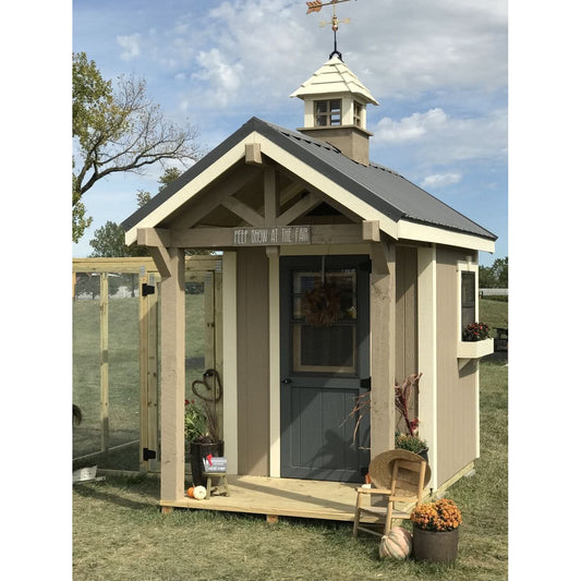 Chalet Sample - 6'x6' Chicks & Peeps Interior w/ Run