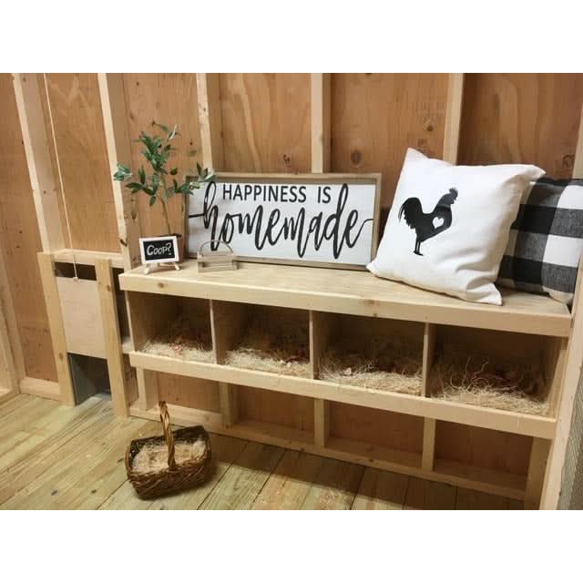 Classic Sample - 8'x8' All Chicks Interior w/ Run