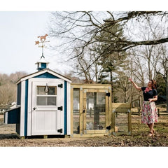 Charming Coop - 4' x 4'