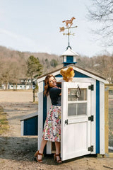 Charming Coop - 4' x 4'