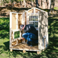 Charming Coop - 4' x 4'