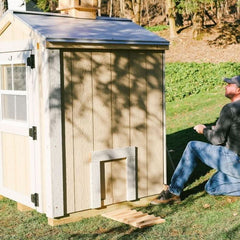 Charming Coop - 4' x 4'