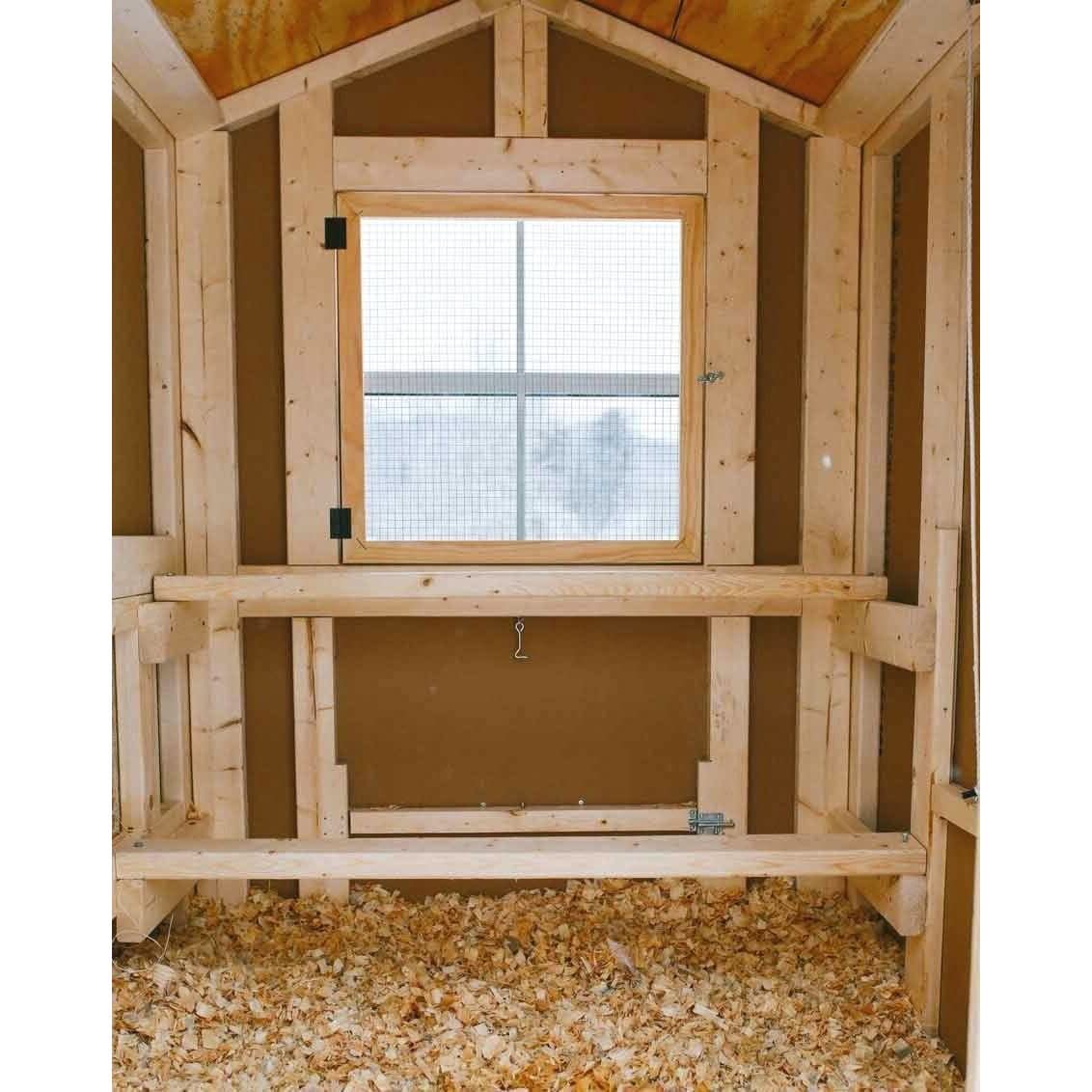 The Charming Coop - 4'x4' Primed w/ Run