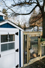 Charming Coop - 4' x 4'