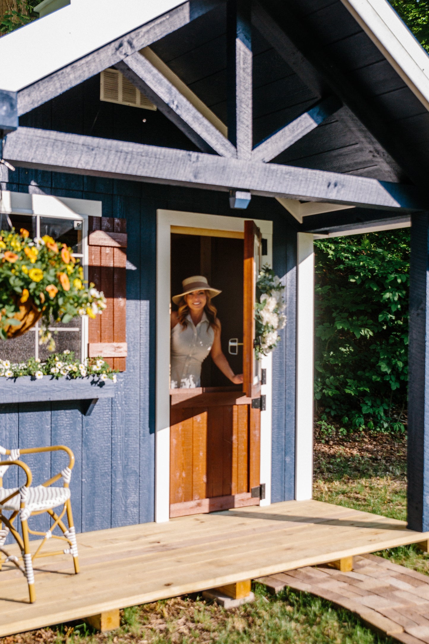 Chalet Coop - 10'x8'