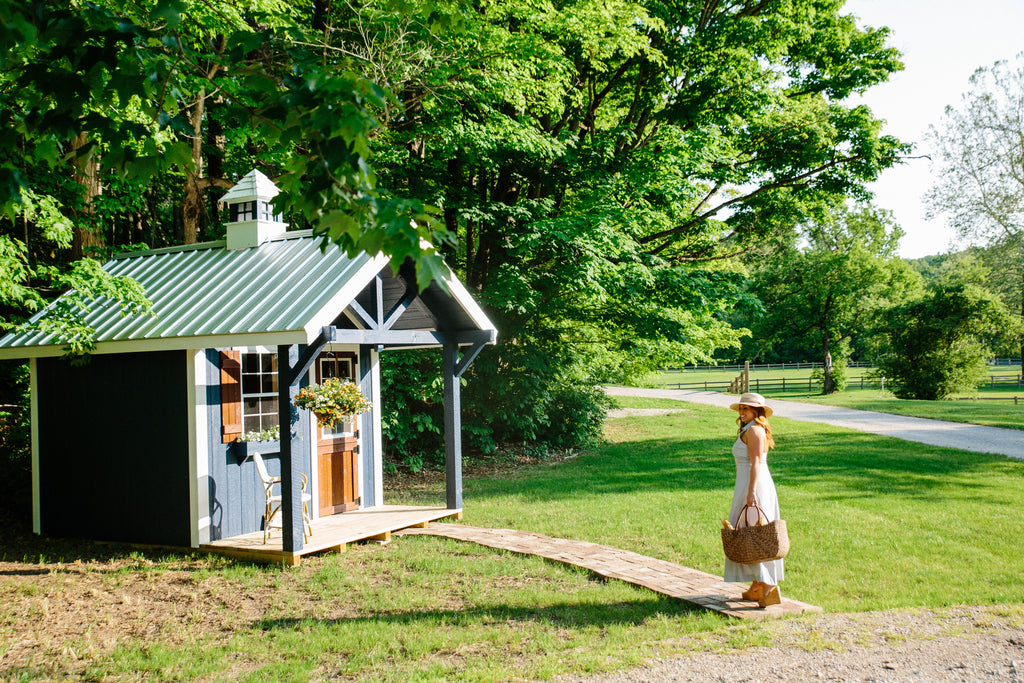 Chalet Coop - 10'x8'