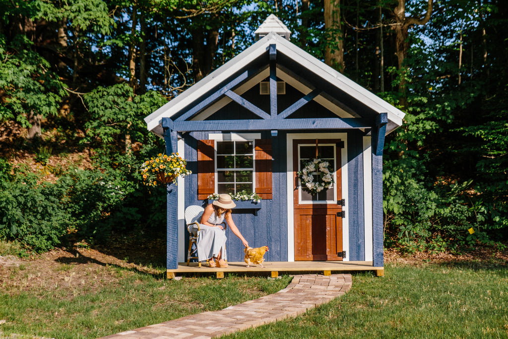 Chalet Coop - 10'x8'