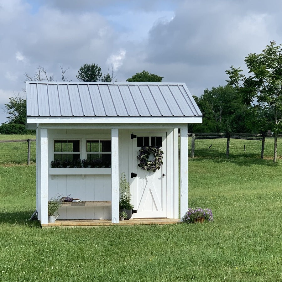 Chateau Sample - 8'x10' Chicks & Peeps A - Light Gray Metal Roof