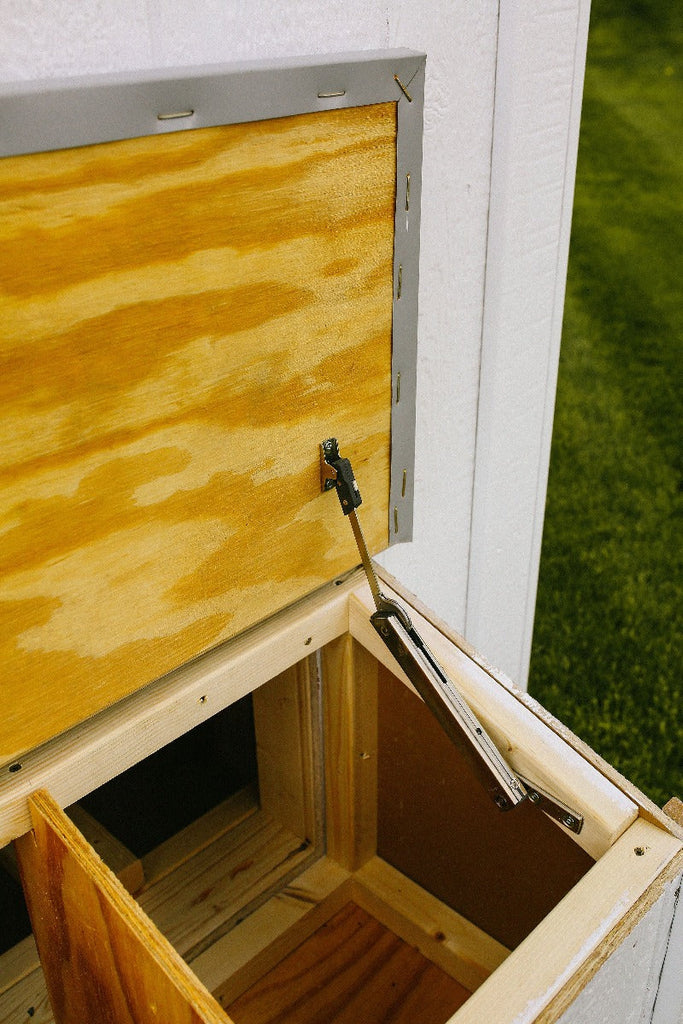 Chicken Coop Nesting Box with Safety Arm